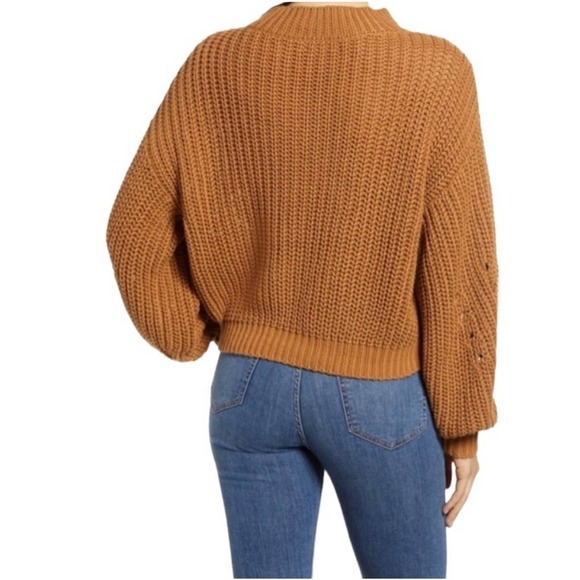 BP Size XS Traveling Stitch Mock Neck Balloon Sleeve Cropped‎ Sweater Tan - Picture 2 of 8